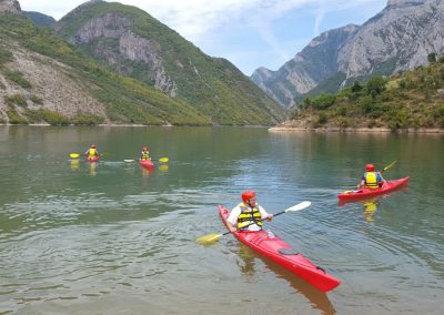kayak tour in komani lake