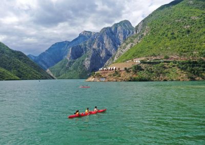 kayak tour in komani lake